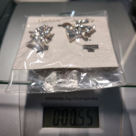 Vintage Easter Bunny Egg Gold tone Metal Stud Earrings 1" NEW Deadstock - Picture 5 of 5